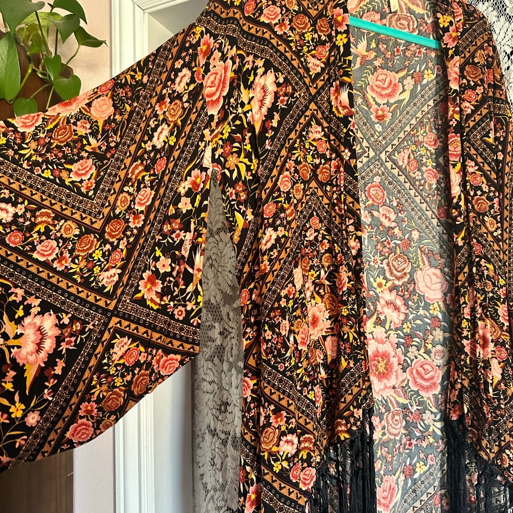Spell Floral Fringe Kimono Duster - Black with Pink & Orange Roses - Picture 4 of 6